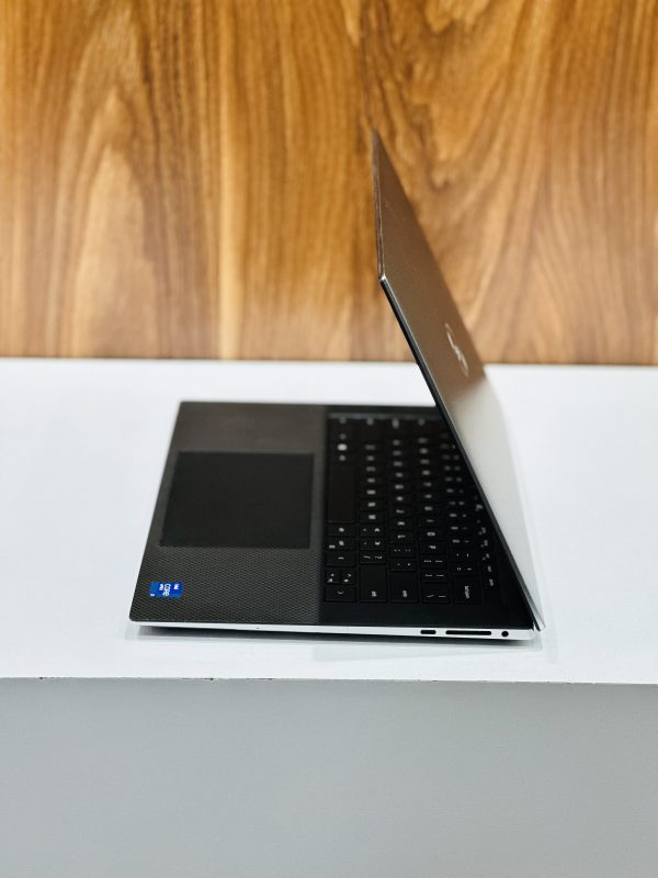 خرید لپ تاپ استوک Dell Precision 5560 از بانه