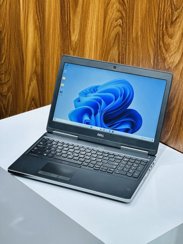 خرید لپ تاپ استوک Dell precision 7520