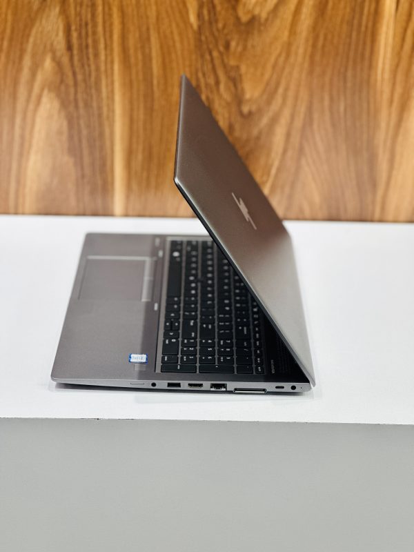 خرید لپ تاپ استوک HP ZBook 15u G6 از بانه