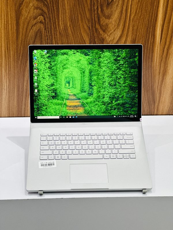 لپتاپ استوک surface book 2