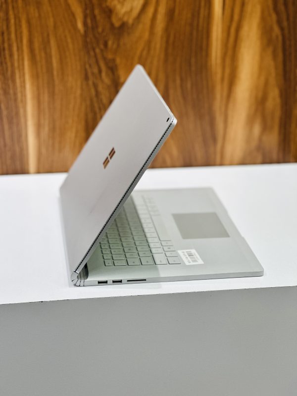 مشخصات لپتاپ استوک surface book 2