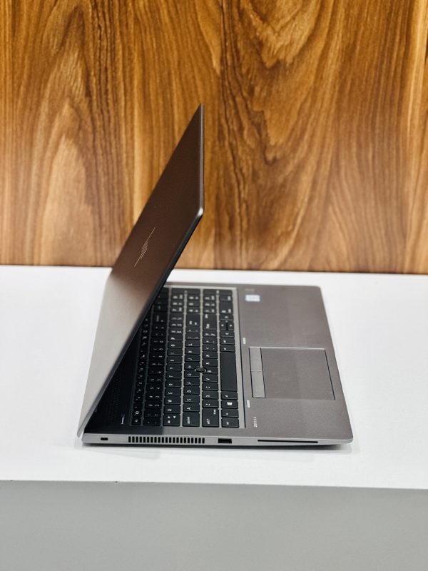 مشخصات و بررسی لپ تاپ استوک HP ZBook 15u G6