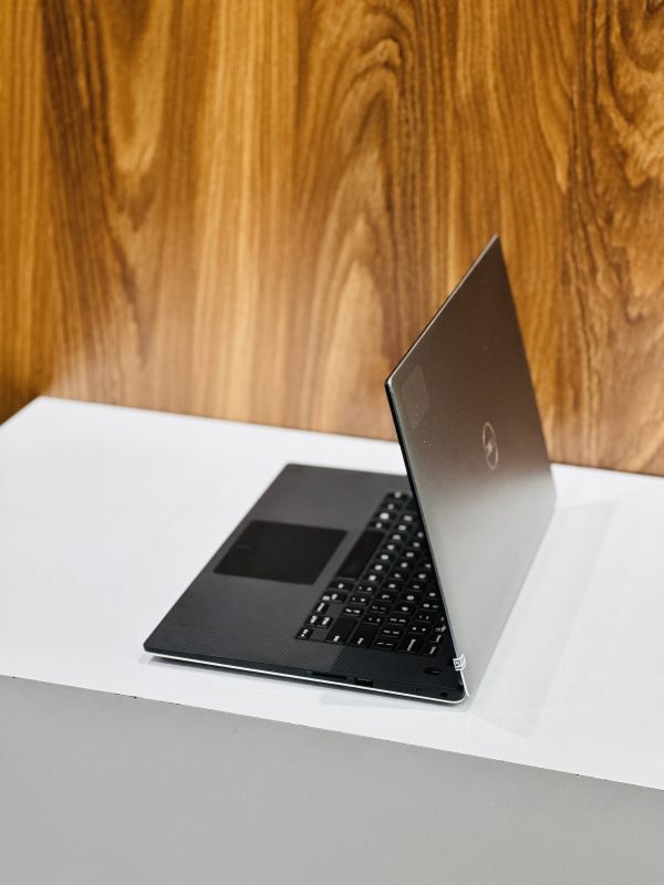بررسی دقیق مشخصات لپ تاپ Dell Precision 5540
