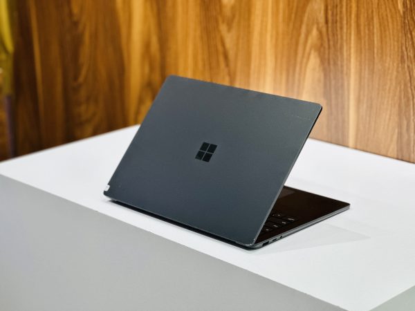 خرید لپ تاپ استوک Surface Laptop 4 از بانه