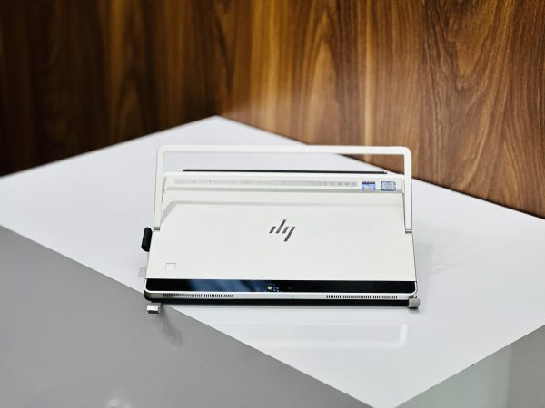 خرید لپ تاپ استوک HP Elite X2 laptop از بانه