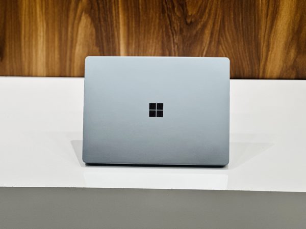 لپتاپ Surface laptop Go