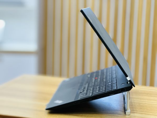 خرید لپ تاپ استوک Lenovo P52S از بانه