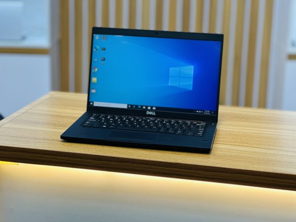 لپ تاپ Dell latitude 7390 scaled