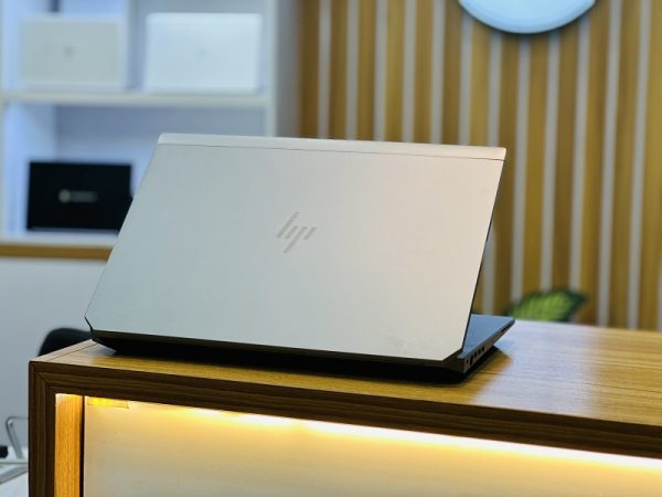 بررسی مشخصات لپ تاپ HP ZBook 17 G6