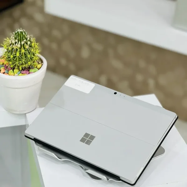 خرید لپ تاپ کارکرده Microsoft