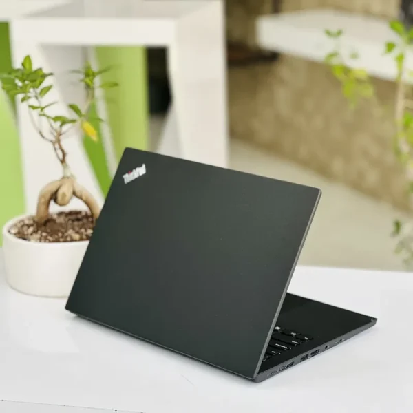 لپ تاپ Lenovo Thinkpad T490 استوک
