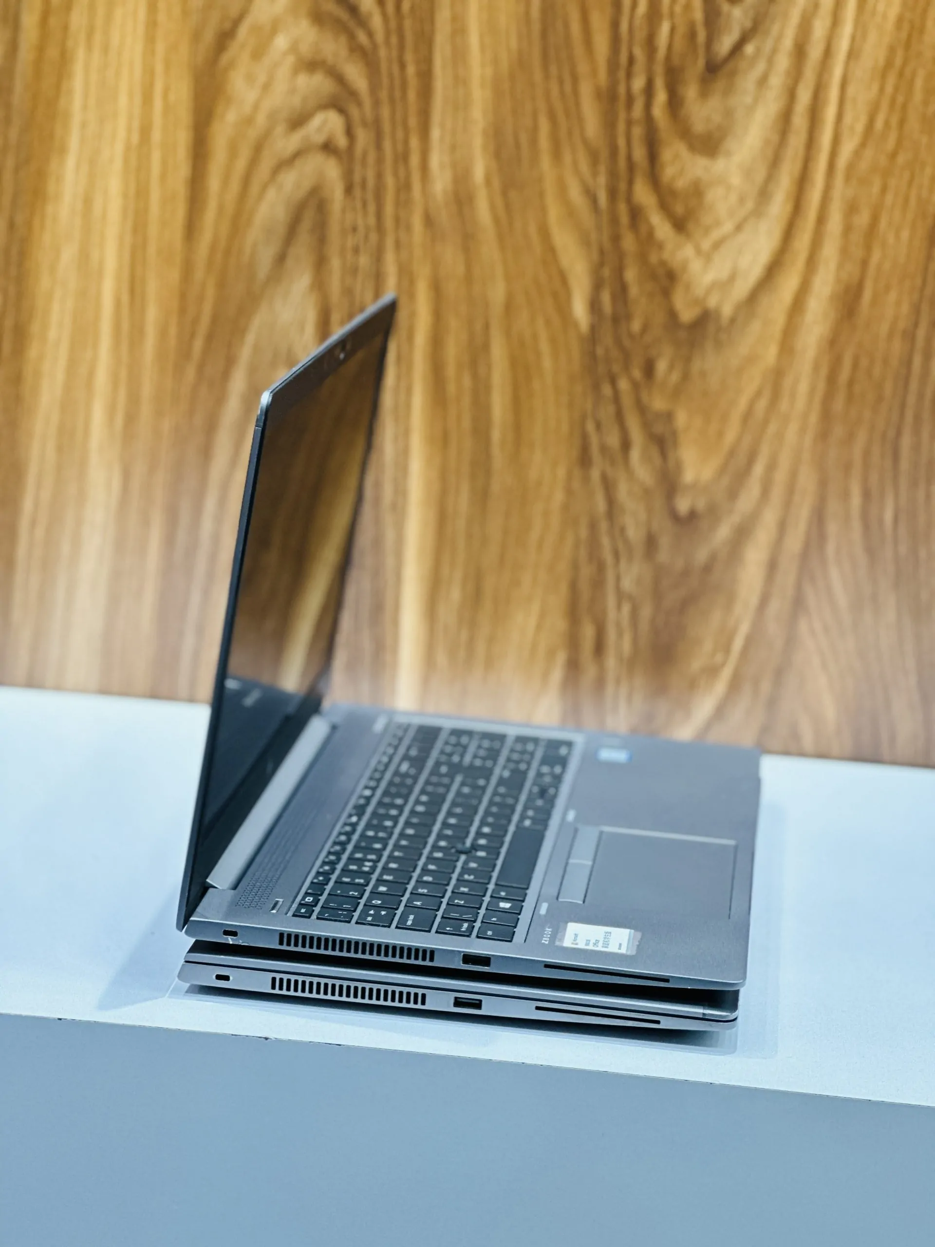 بهترین قیمت خرید لپ تاپ استوک HP ZBook 15u G5