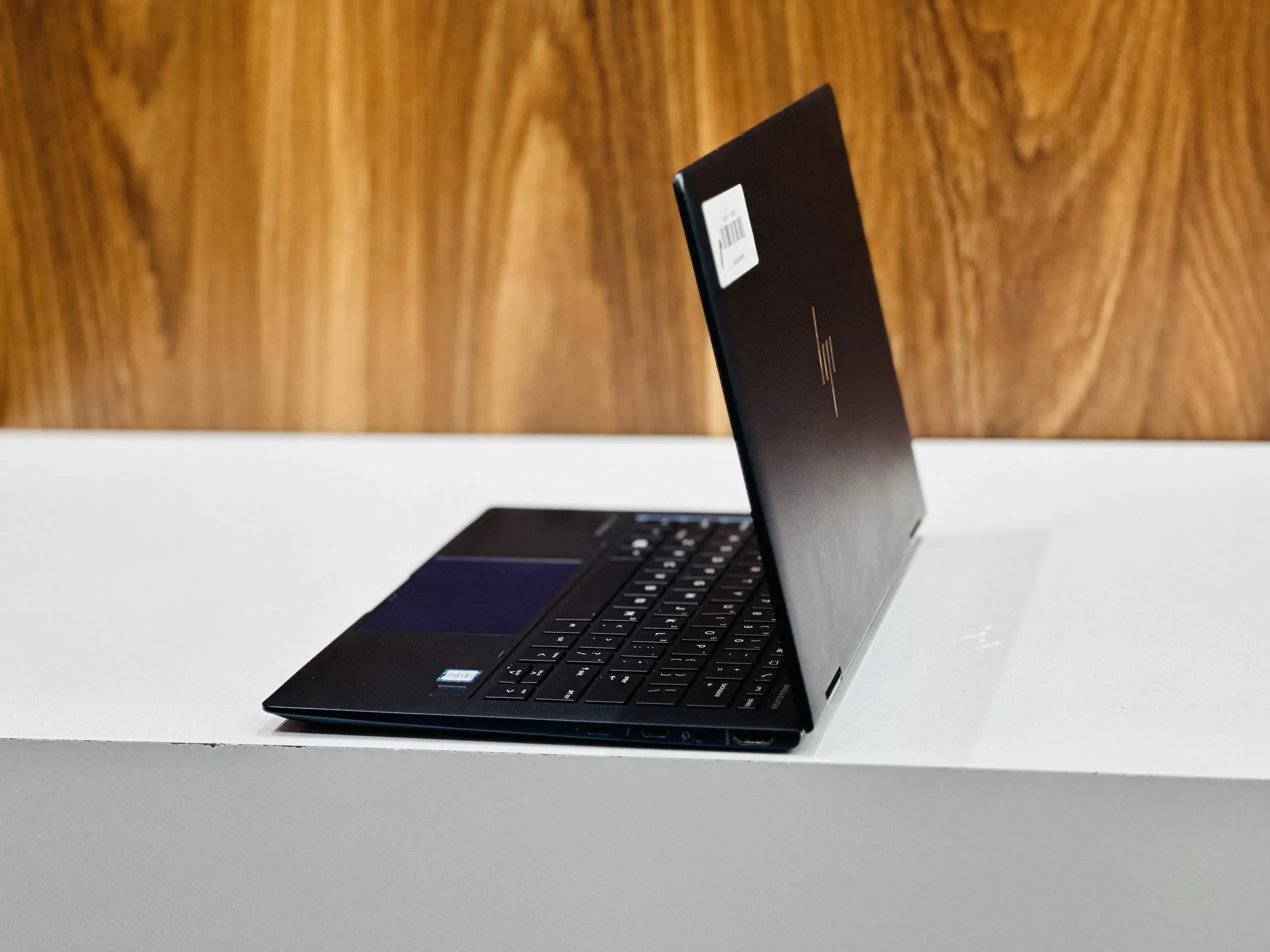 بررسی مشخصات لپ تاپ Hp Elite Dragonfly بررسی مشخصات لپ تاپ Hp Elite Dragonfly