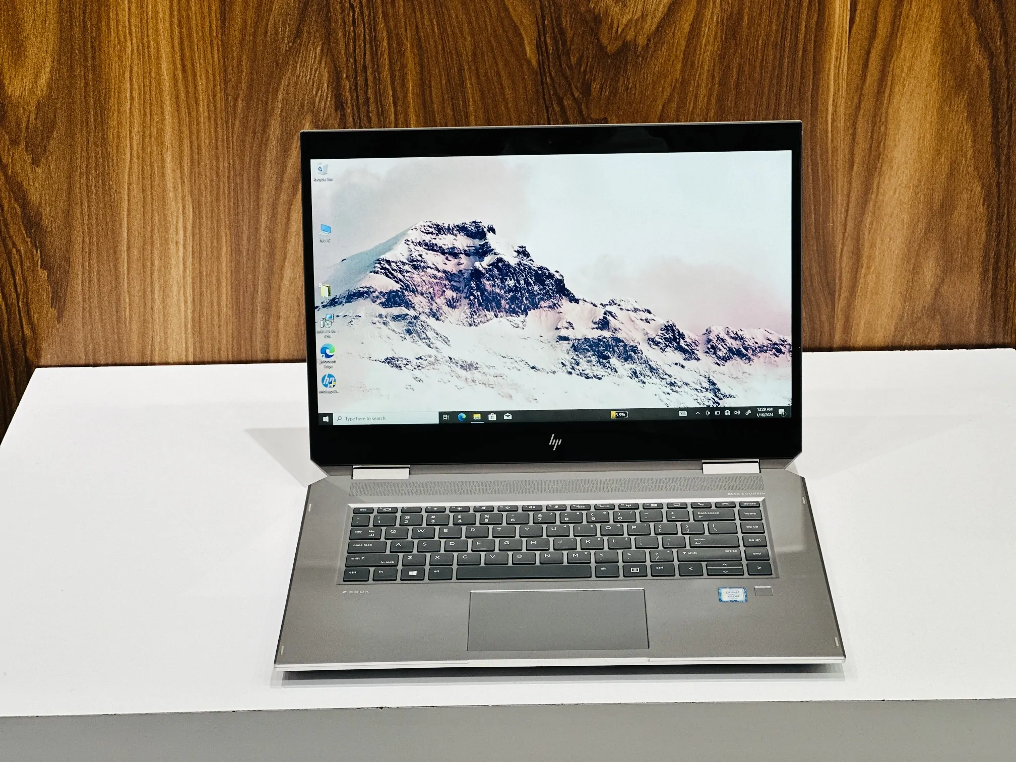 لپ تاپ HP ZBOOK Studio X360 G5 لپ تاپ HP ZBOOK Studio X360 G5