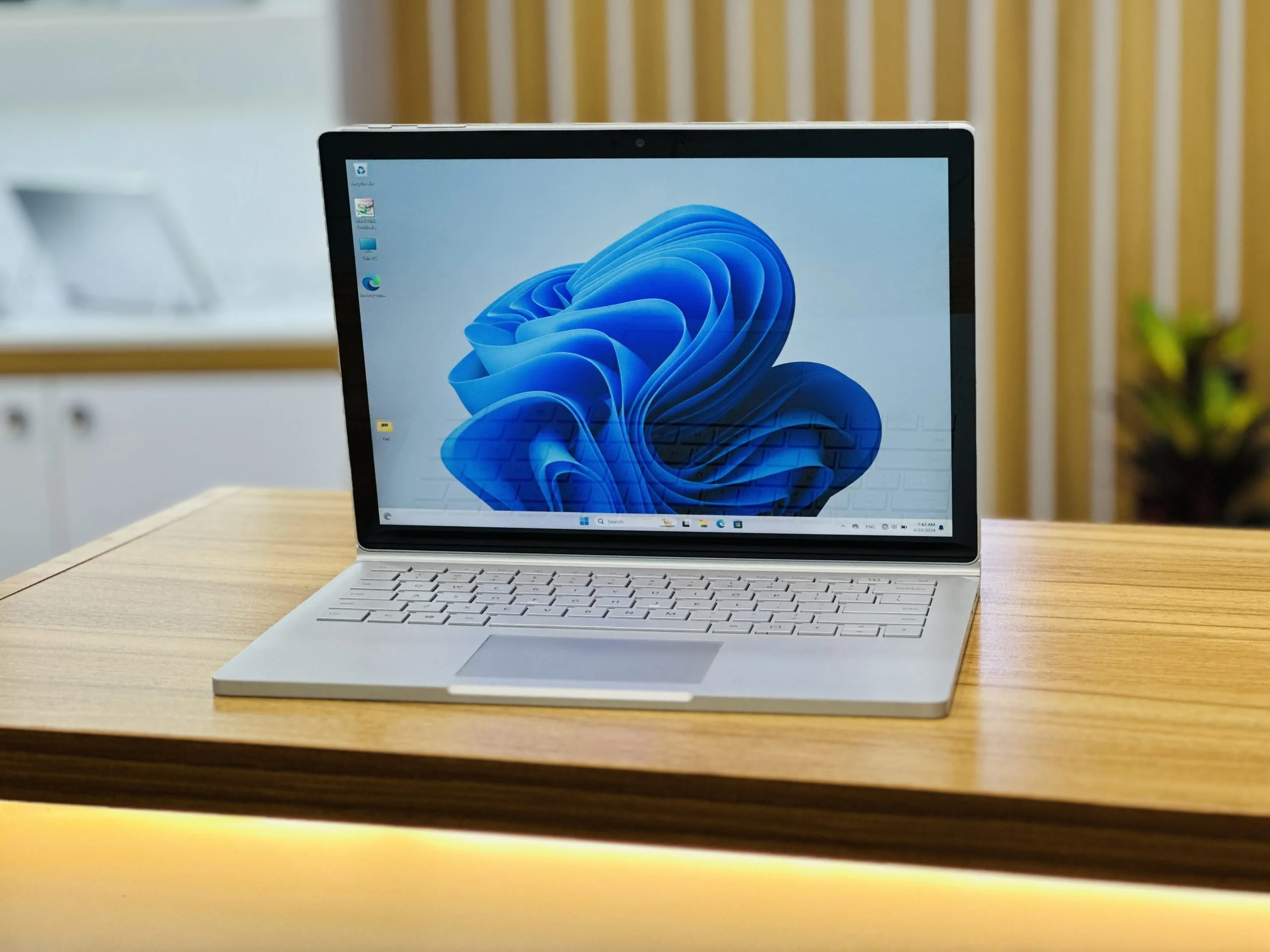 خرید لپ تاپ Surface Book 2 خرید لپ تاپ Surface Book 2