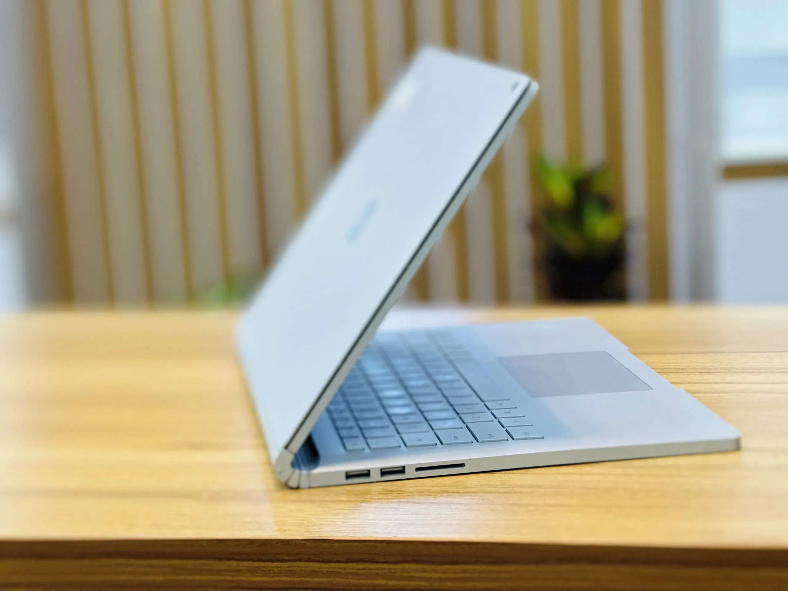 قیمت لپ تاپ استوک Surface Book 2 قیمت لپ تاپ استوک Surface Book 2