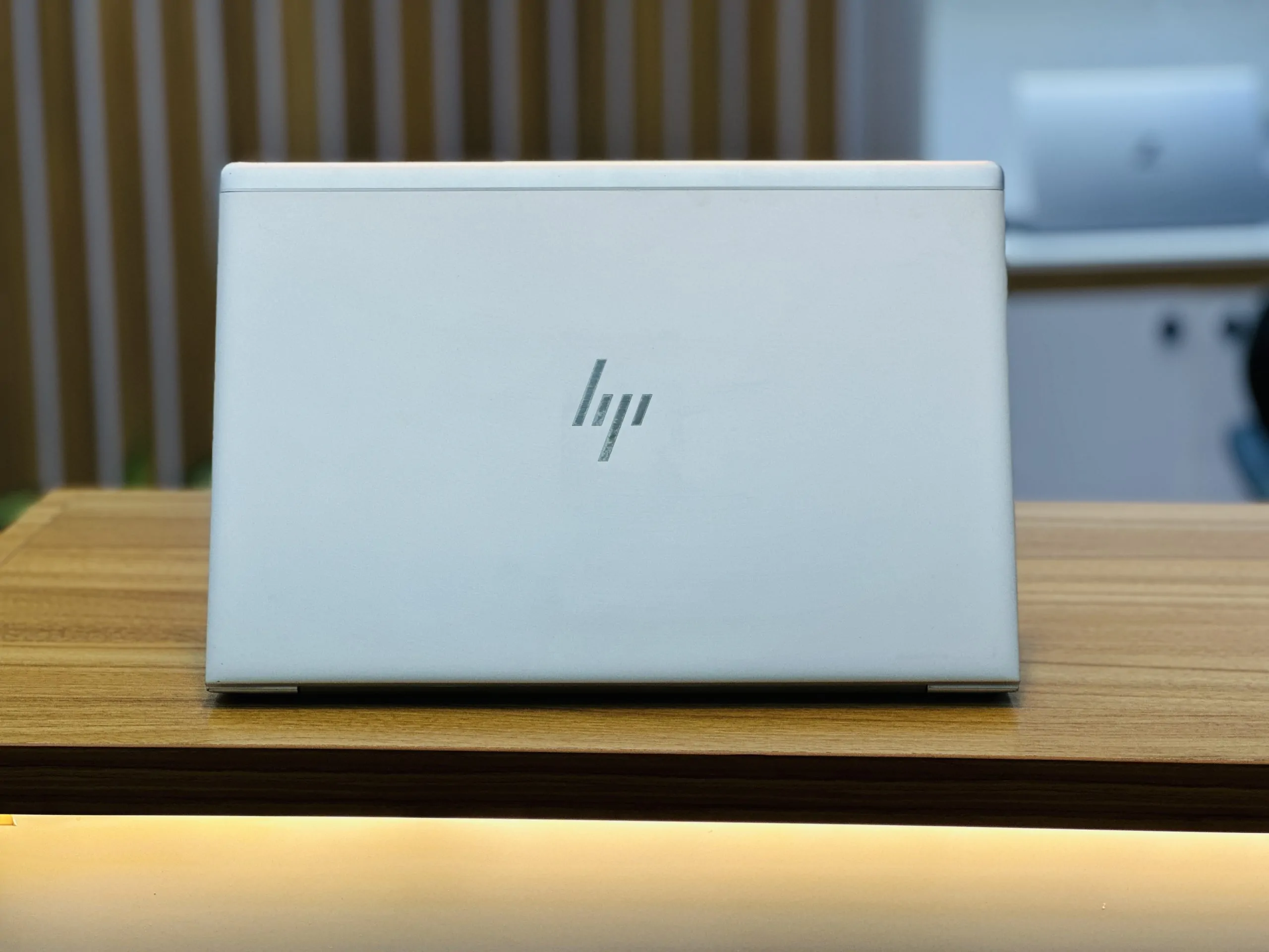 بررسی مشخصات لپ تاپ Hp Elite book 755G5