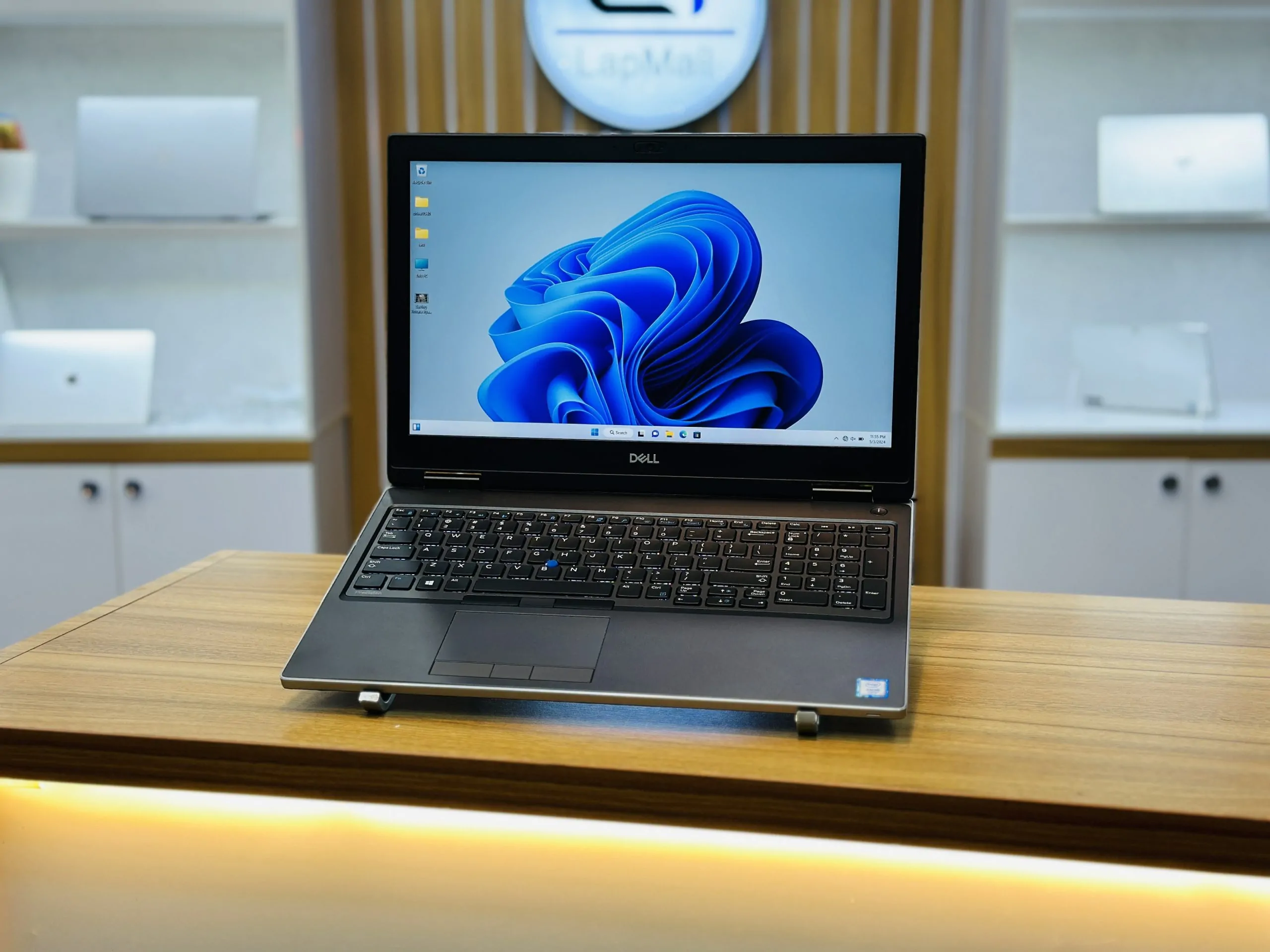 قیمت Dell precision 7540 قیمت Dell precision 7540