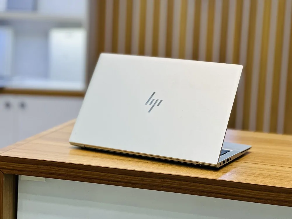 بررسی مشخصات لپ تاپ HP Elite book 830 G8 بررسی مشخصات لپ تاپ HP Elite book 830 G8
