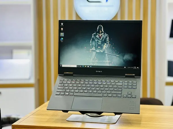 بررسی لپ تاپ Hp omen15 بررسی لپ تاپ Hp omen15