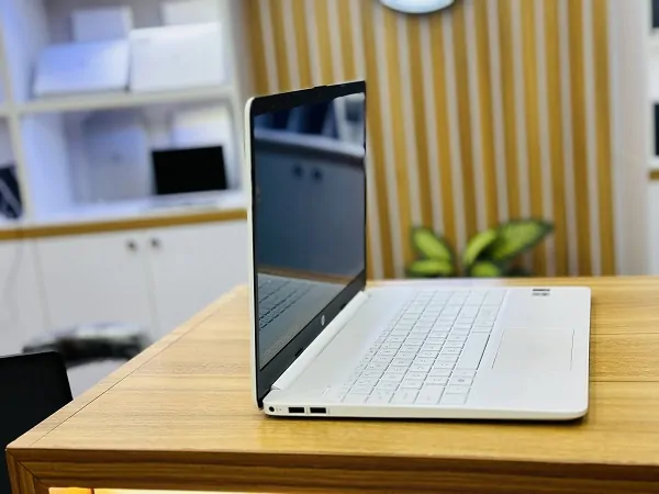 بررسی لپ تاپHp laptop 15