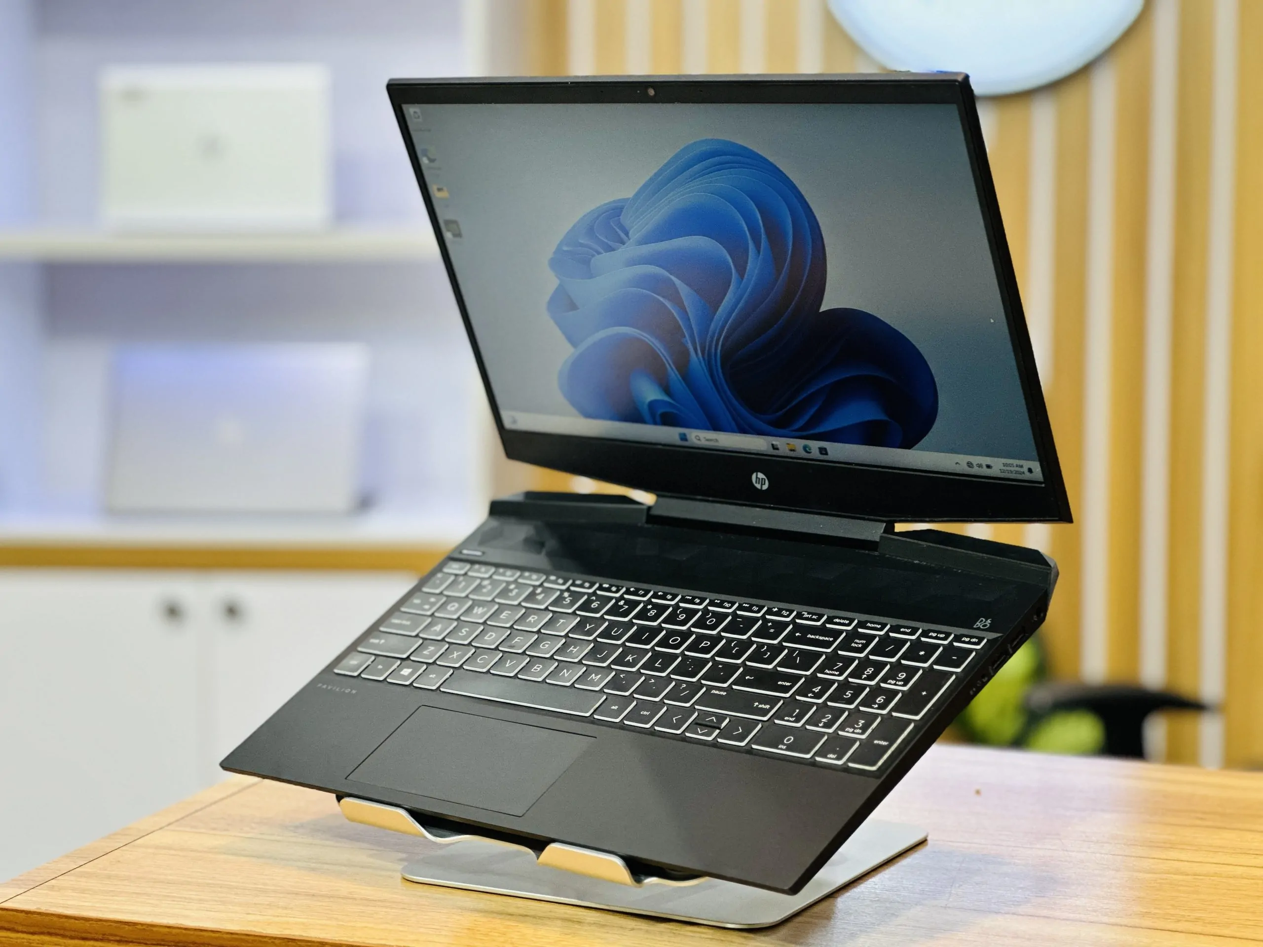 خرید لپ تاپ HP Pavilion 15 استوک خرید لپ تاپ HP Pavilion 15 استوک