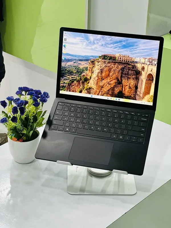 خرید لپ تاپ Surface Laptop 4 استوک در بانه