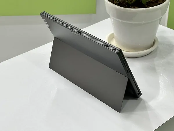 قیمت و خرید لپ تاپ Lenovo 82TQ قیمت و خرید لپ تاپ Lenovo 82TQ